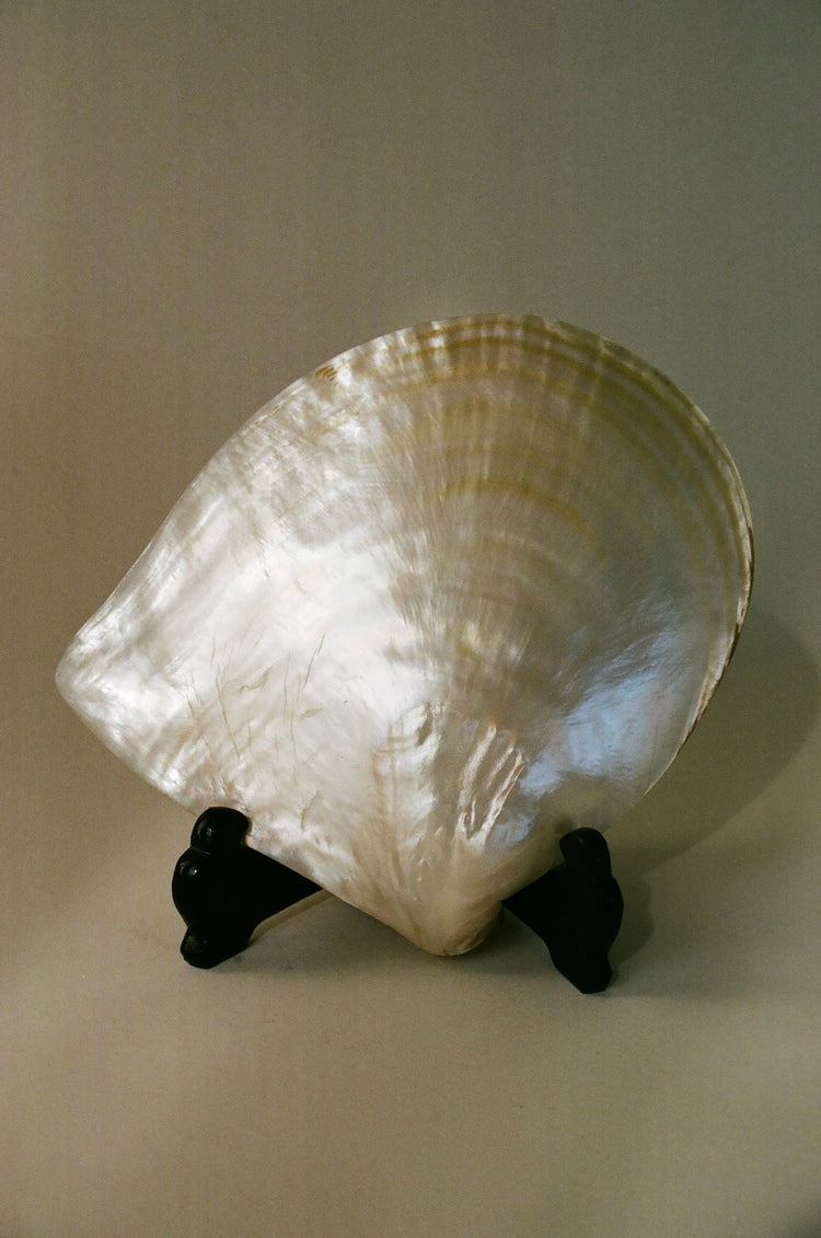 Caviar Dish with Stand