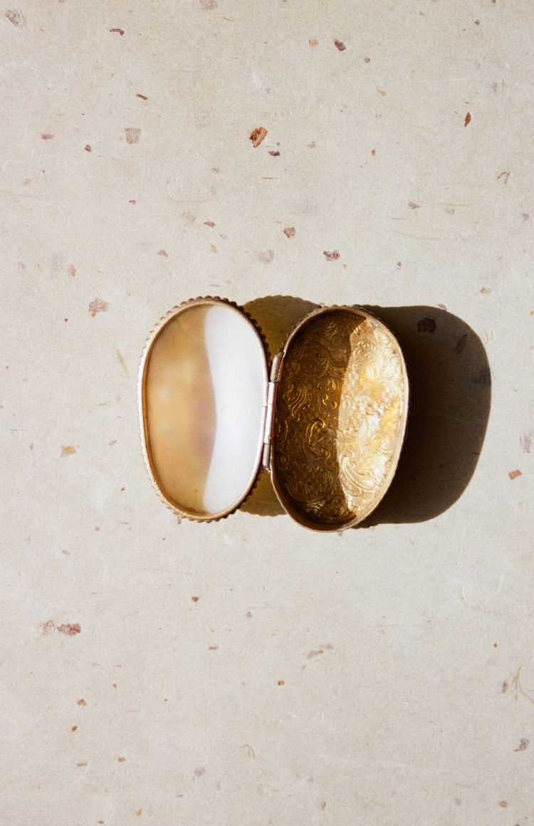Vintage Mother of Pearl Pill Box