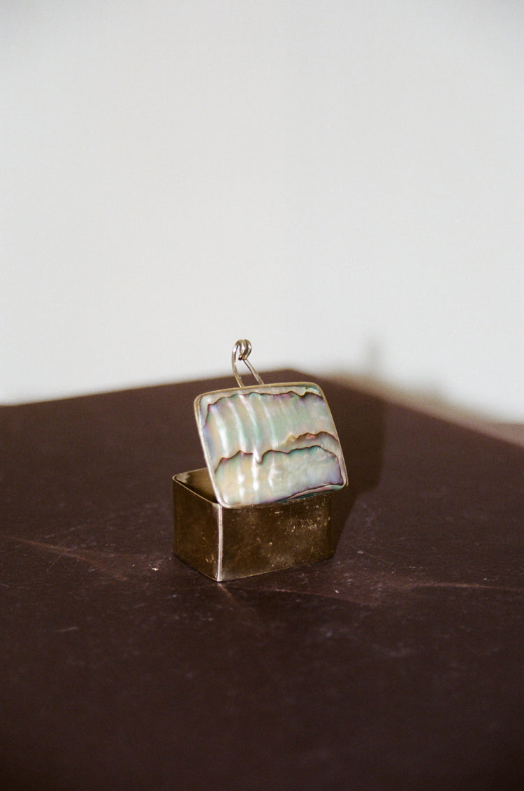Artisan Abalone Seashhell Pill Box