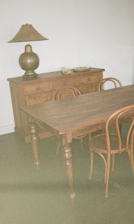Farmhouse Style Dining Table, Removable Turned Legs