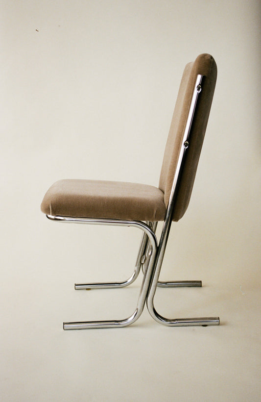 Set of Four Vintage Chrome Cantilever Dining Chairs in Mohair