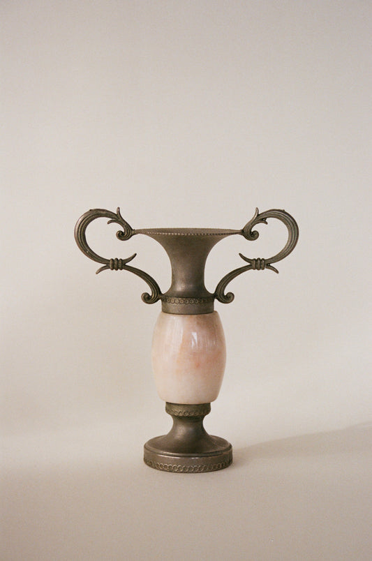 Petite Creamy Onyx Bud Vase X-Small