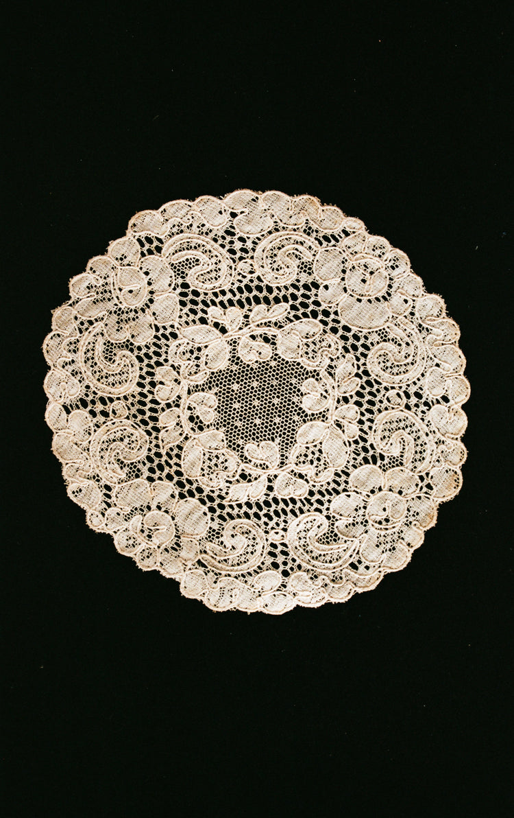 A Set of 5 Vintage Doilies