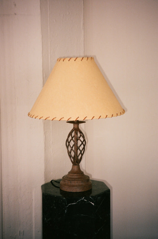 Twist Basket Table Lamp